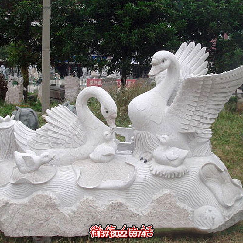 創意企鵝雕塑，點綴你的公園廣場