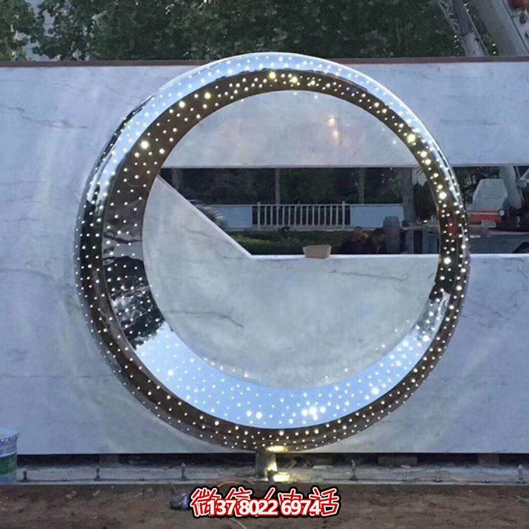 不銹鋼海豚景觀雕塑，提升酒店會(huì)所的抽象圓環(huán)氛圍