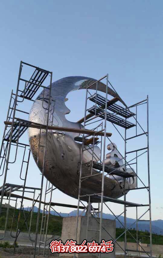 戶(hù)外公園大型不銹鋼創(chuàng)意月亮雕塑